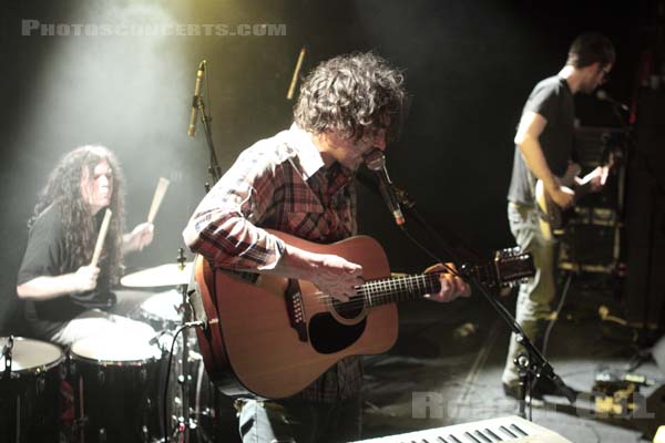 THE WAR ON DRUGS - 2009-02-24 - PARIS - La Maroquinerie - 